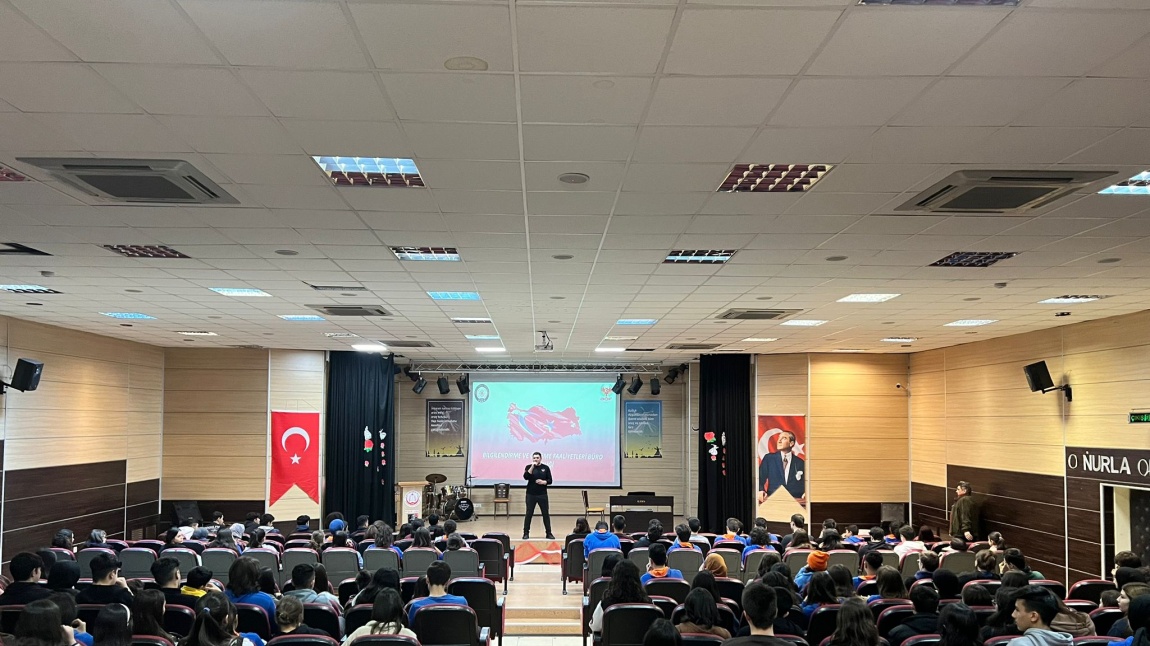  Ankara İl Emniyet Müdürlüğü personellerinin 11. Sınıf öğrencilerine yönelik 
